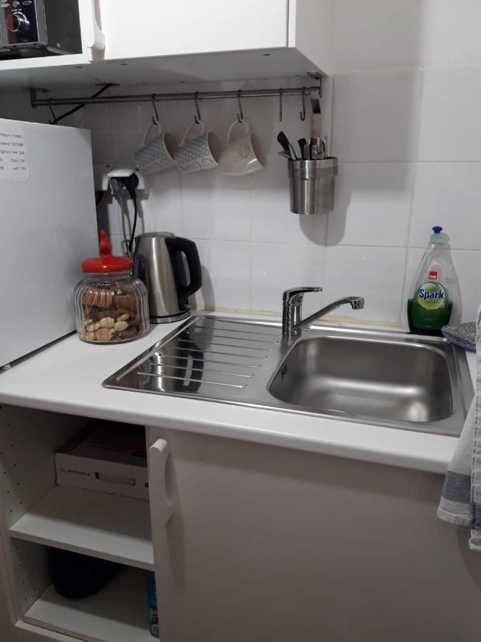 Kibbutz Hatzor A Room Close To Ashdod Hatzor Ashdod Bagian luar foto