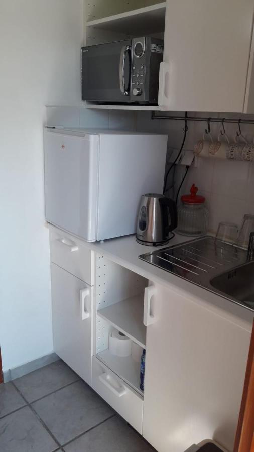 Kibbutz Hatzor A Room Close To Ashdod Hatzor Ashdod Bagian luar foto